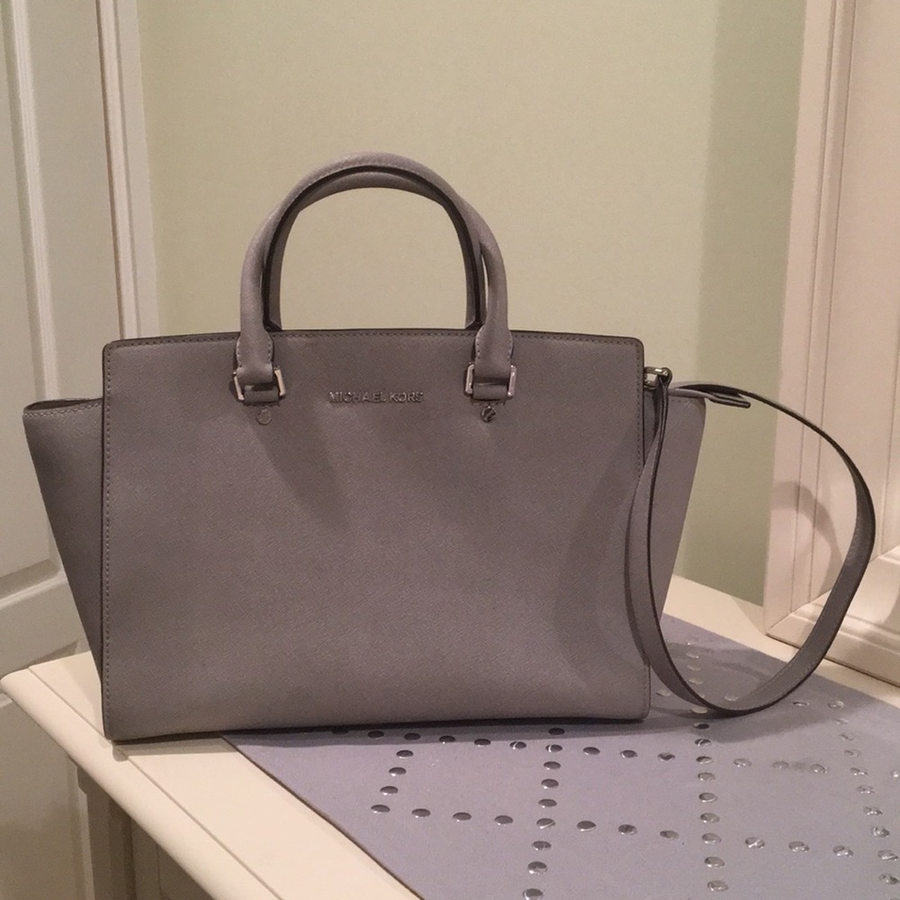 Michael Kors gray Selma bag
